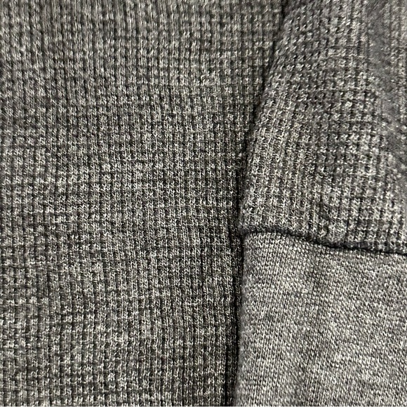 NWOT Men’s Black & Gray Crewneck Long Sleeve T-shirts 4XL - Picture 9 of 12